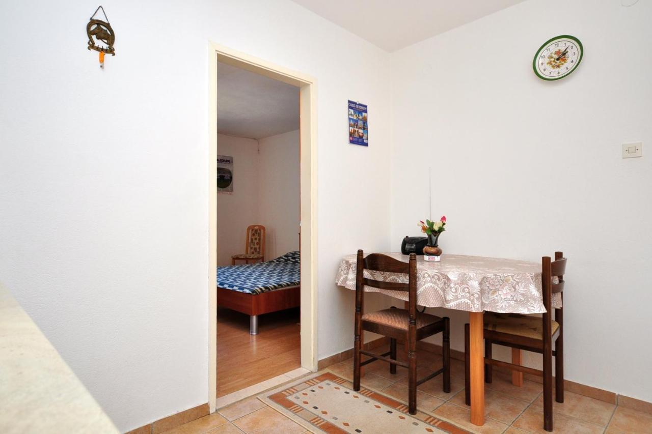 Apartments By The Sea Arbanija, Ciovo - 1085 Trogir Zewnętrze zdjęcie